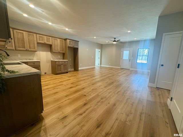 207 Rowatt Street, Cambria, IL 62915