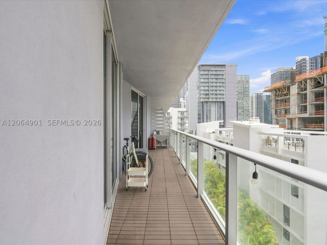 1010 SW 2nd Ave 1009, Miami, FL 33130