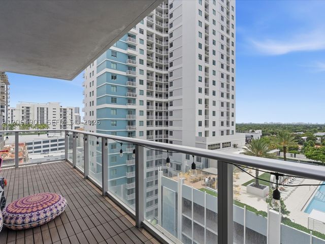 1010 SW 2nd Ave 1009, Miami, FL 33130