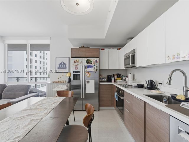 1010 SW 2nd Ave 1009, Miami, FL 33130