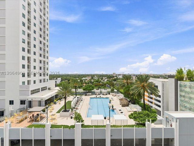 1010 SW 2nd Ave 1009, Miami, FL 33130