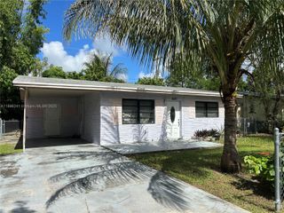 6121 Madison St, Hollywood, FL 33023