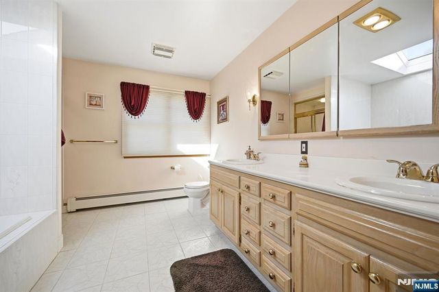 49 Mill Road, Park Ridge, NJ 07656