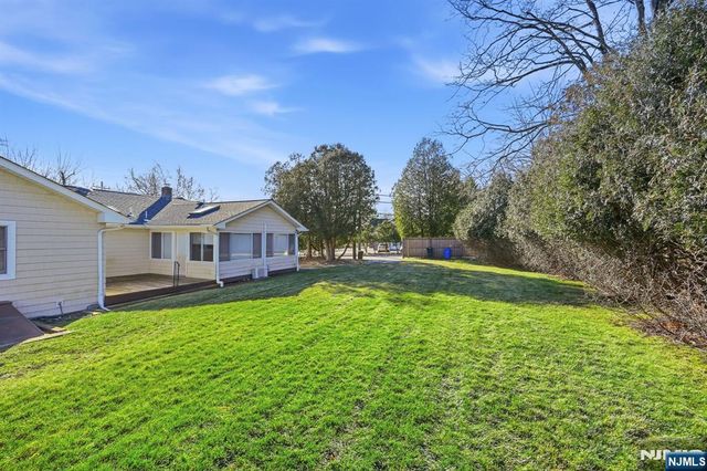 49 Mill Road, Park Ridge, NJ 07656