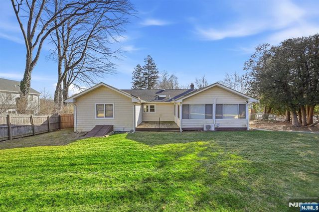 49 Mill Road, Park Ridge, NJ 07656