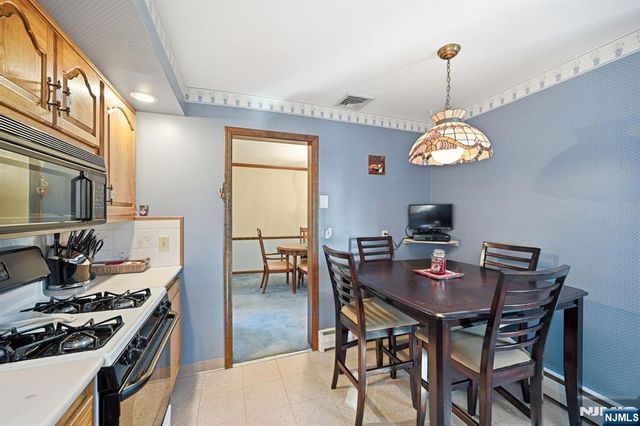 49 Mill Road, Park Ridge, NJ 07656