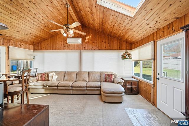 49 Mill Road, Park Ridge, NJ 07656