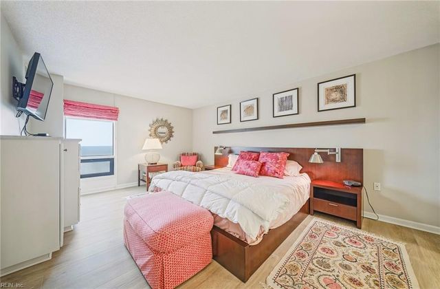 4004 Atlantic Ave Apt 1611, Virginia Beach, VA 23451