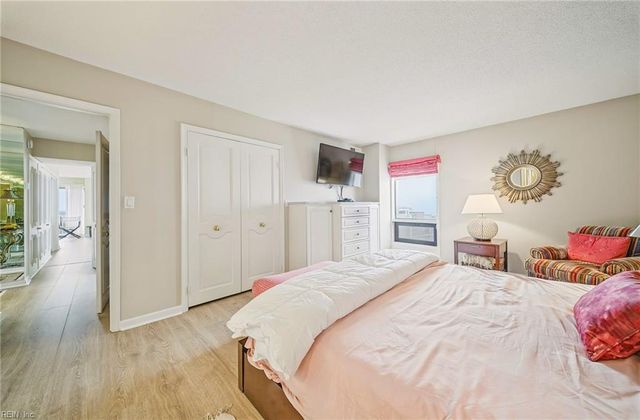 4004 Atlantic Ave Apt 1611, Virginia Beach, VA 23451