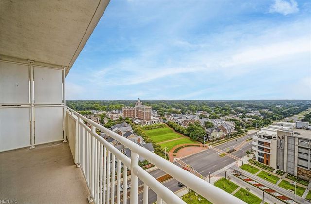 4004 Atlantic Ave Apt 1611, Virginia Beach, VA 23451