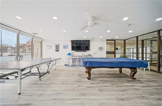 4004 Atlantic Ave Apt 1611, Virginia Beach, VA 23451