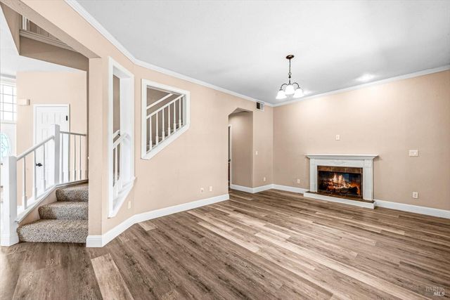 266 Tamarisk Cir, Suisun City, CA 94585