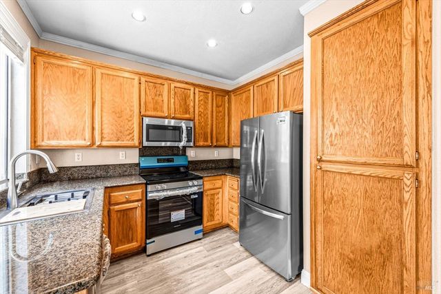 266 Tamarisk Cir, Suisun City, CA 94585