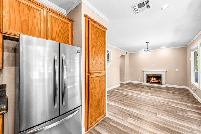 266 Tamarisk Cir, Suisun City, CA 94585