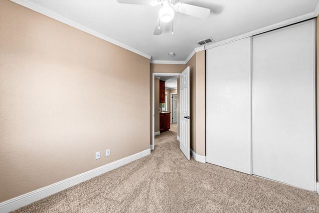 266 Tamarisk Cir, Suisun City, CA 94585