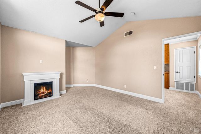 266 Tamarisk Cir, Suisun City, CA 94585