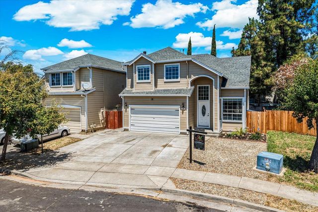 266 Tamarisk Cir, Suisun City, CA 94585