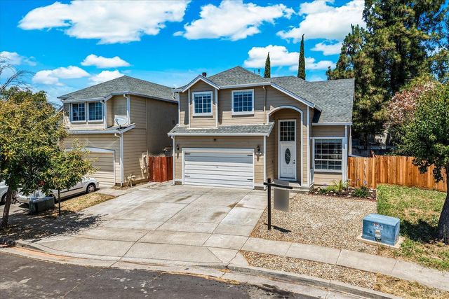 266 Tamarisk Cir, Suisun City, CA 94585