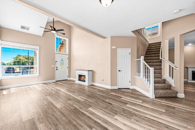 266 Tamarisk Cir, Suisun City, CA 94585
