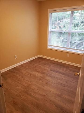 6071 Grovegate Lane, Tucker, GA 30084