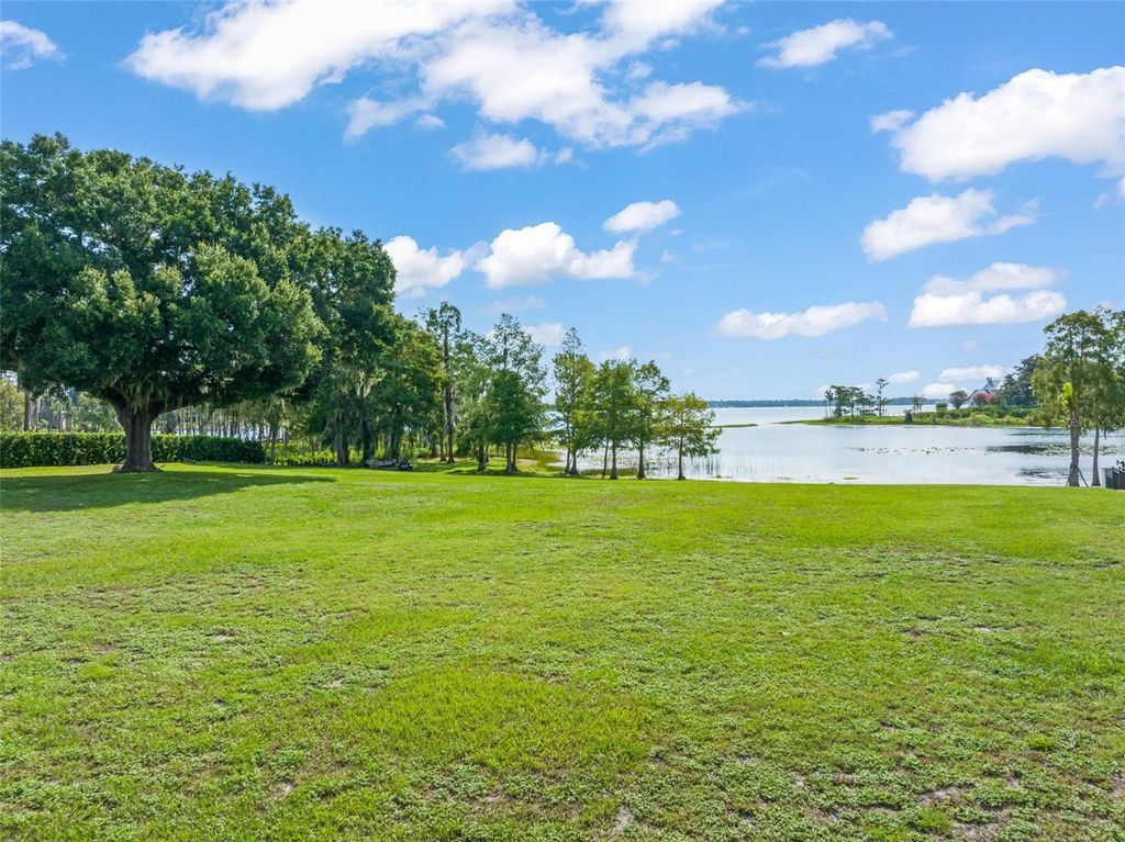Image 1 of property listing at 12624 PARK AVENUE, Windermere, FL 34786