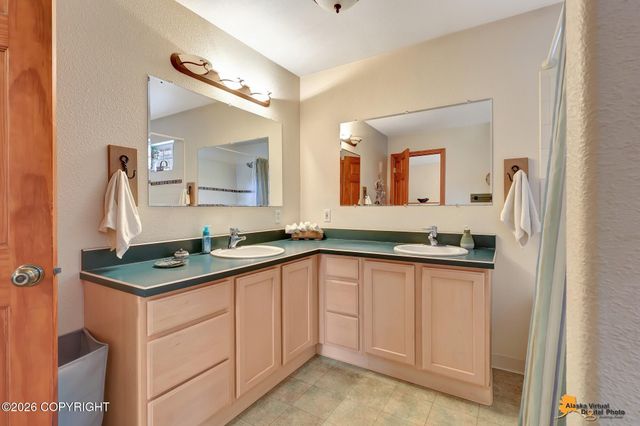 590 S Stamper Drive, Wasilla, AK 99654