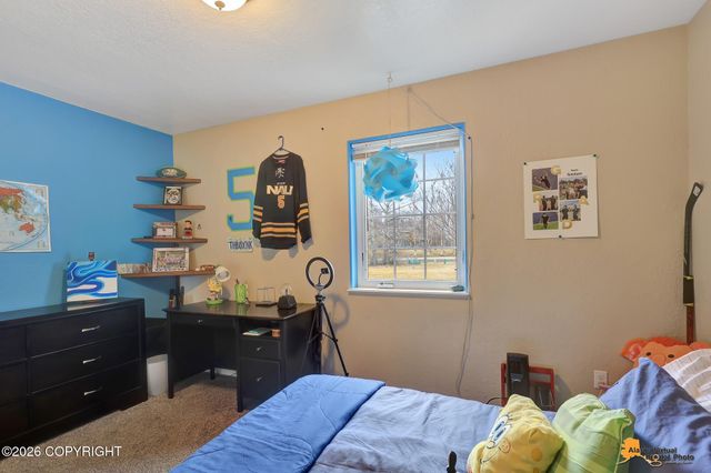 590 S Stamper Drive, Wasilla, AK 99654