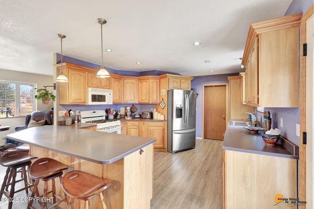 590 S Stamper Drive, Wasilla, AK 99654