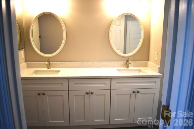 10932 STONE TRAIL Road, Charlotte, NC 28213