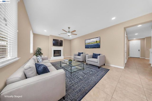 2321 Blue Ridge Ave, Brentwood, CA 94513