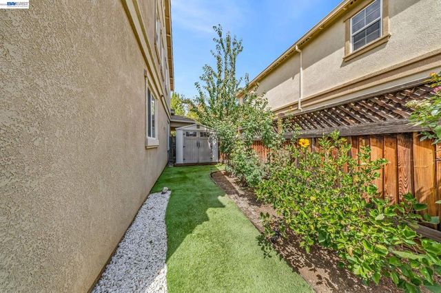 2321 Blue Ridge Ave, Brentwood, CA 94513