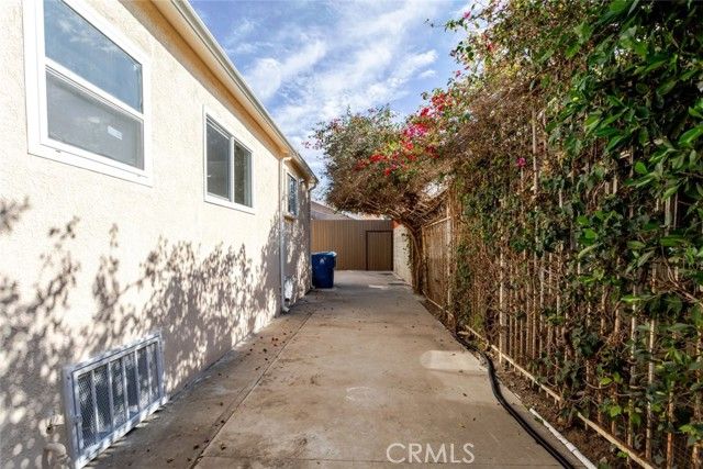 6226 Eileen Avenue, Los Angeles, CA 90043