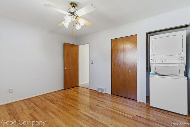 32848 Rugby Drive, Warren, MI 48088