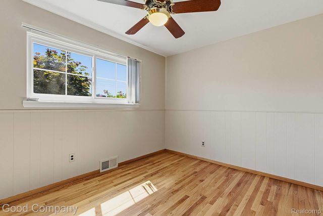32848 Rugby Drive, Warren, MI 48088