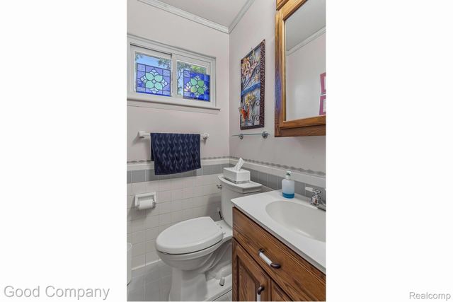 32848 Rugby Drive, Warren, MI 48088