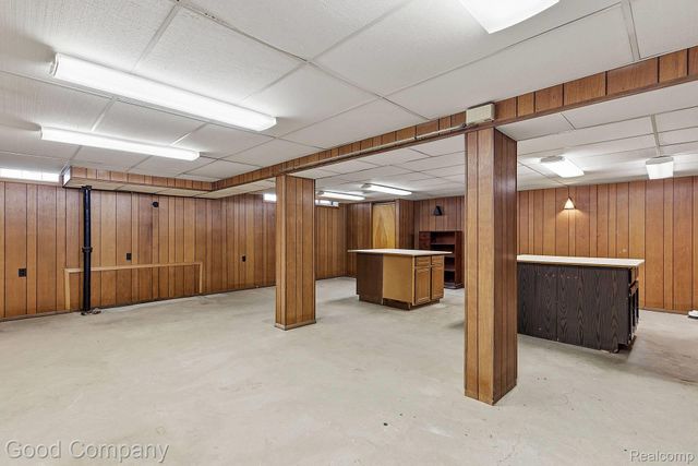 32848 Rugby Drive, Warren, MI 48088