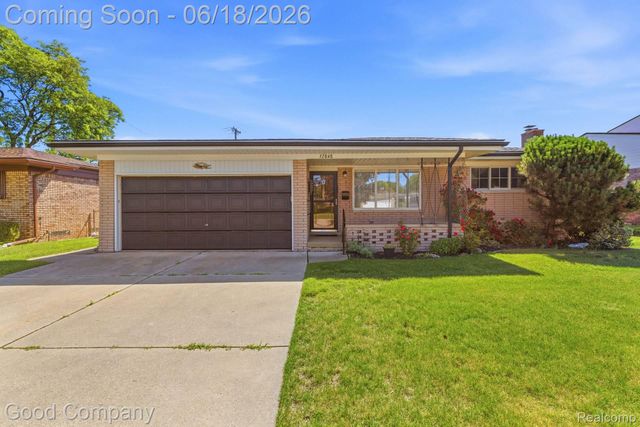 32848 Rugby Drive, Warren, MI 48088