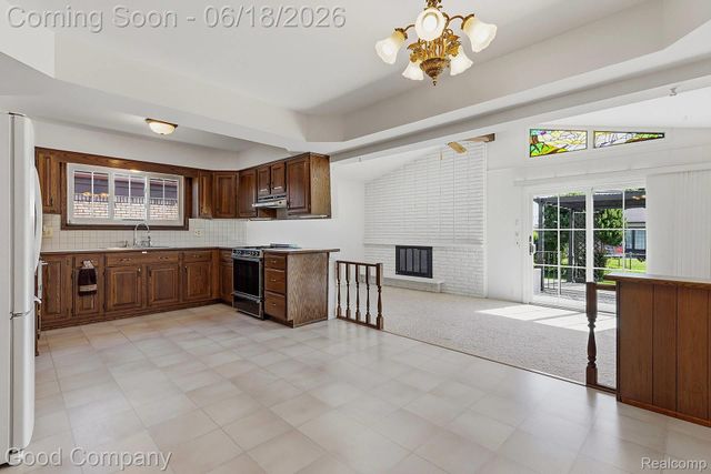 32848 Rugby Drive, Warren, MI 48088