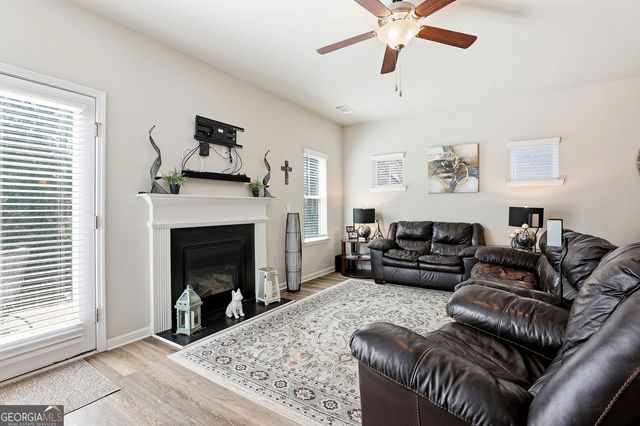 475 Rabbits Run, Fayetteville, GA 30214