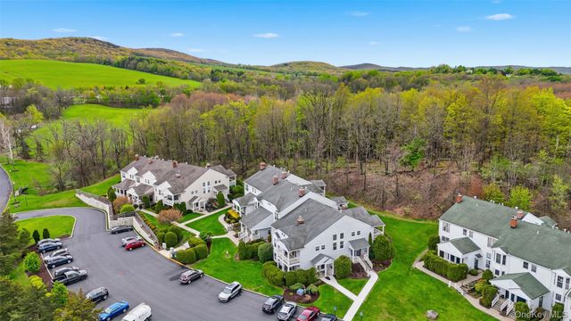 43 The Knolls, Warwick, NY 10990