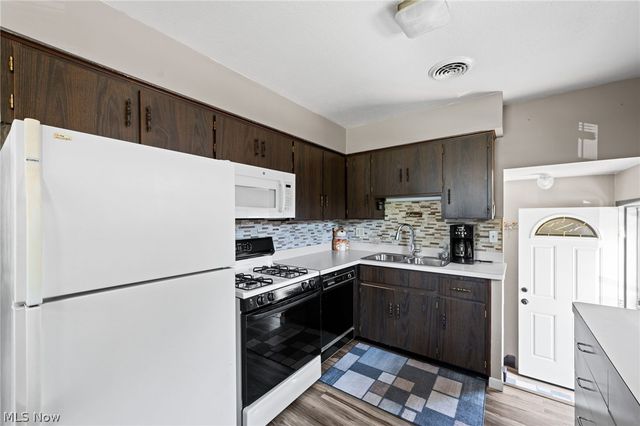 311 Parkway Drive, Eastlake, OH 44095