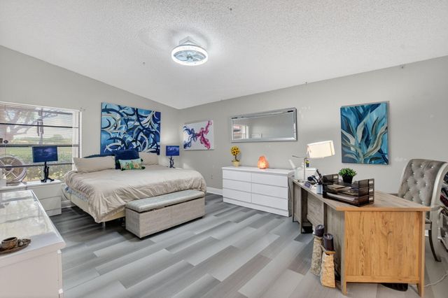 2683 N Deer Creek Emerald Way Way N, Deerfield Beach, FL 33442