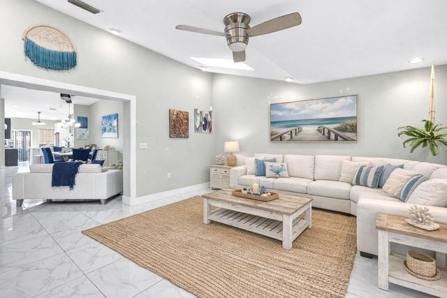 2683 N Deer Creek Emerald Way Way N, Deerfield Beach, FL 33442