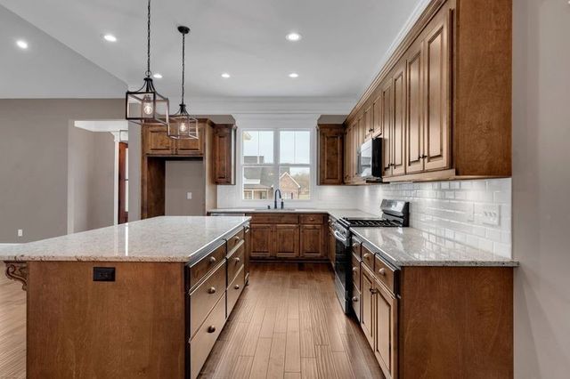 107 Settlers Trace, Tullahoma, TN 37388