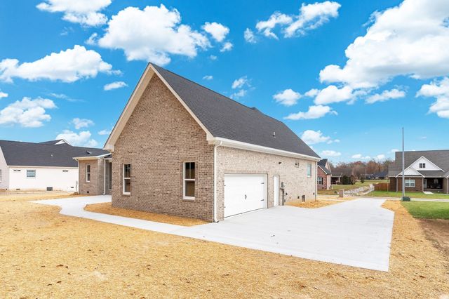107 Settlers Trace, Tullahoma, TN 37388