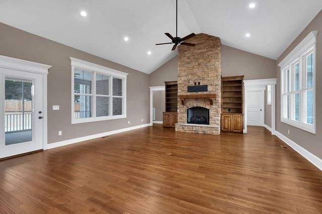 107 Settlers Trace, Tullahoma, TN 37388