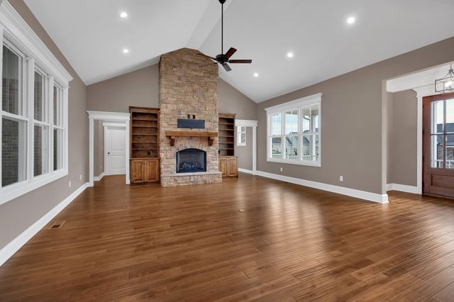 107 Settlers Trace, Tullahoma, TN 37388