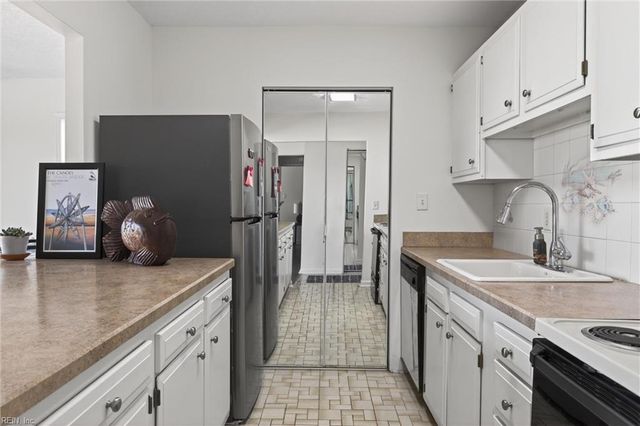 3558 Shore Dr Apt 202, Virginia Beach, VA 23455