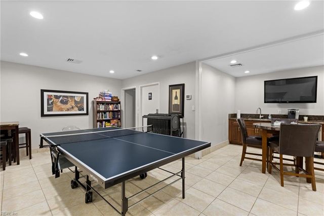 3558 Shore Dr Apt 202, Virginia Beach, VA 23455