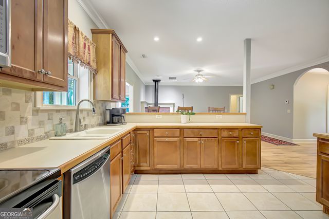 1866 Minix Road, Sharpsburg, GA 30277